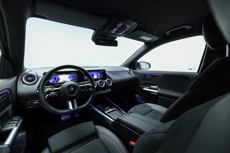 Mercedes EQA350 AMG Line 4Matic 5d