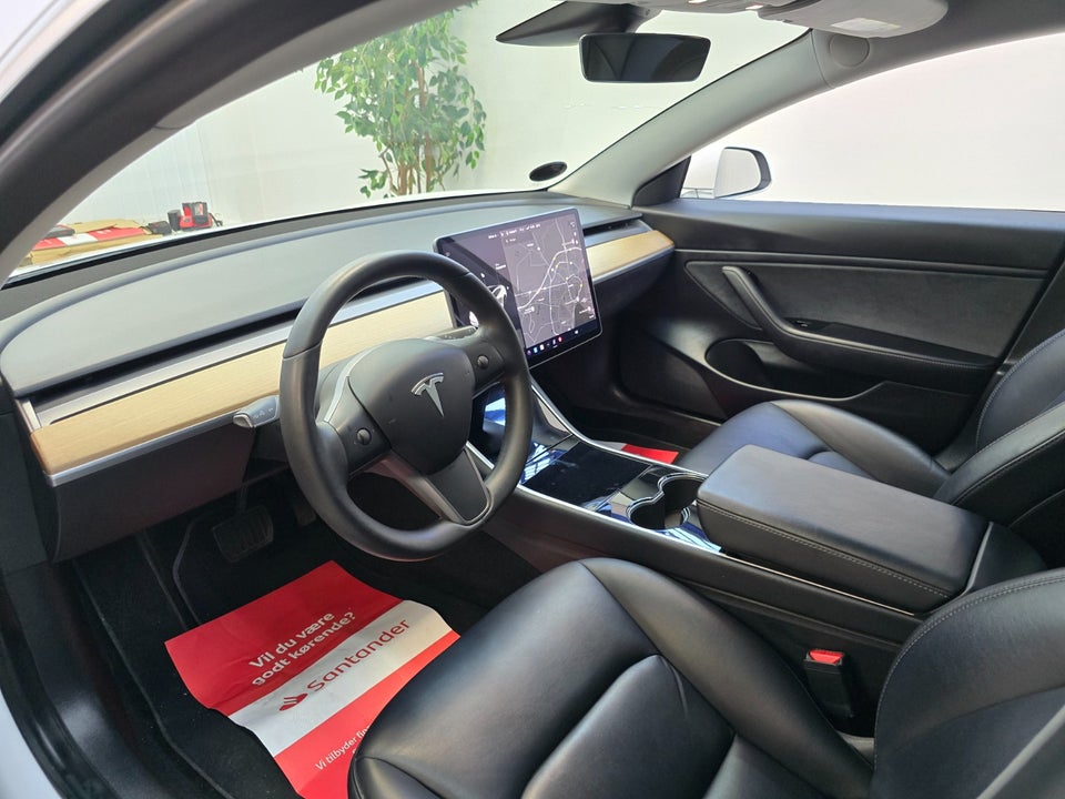 Tesla Model 3 Long Range AWD 4d