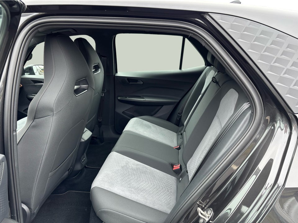 Cupra Born 58 e-Boost Dinamica Pack High 5d