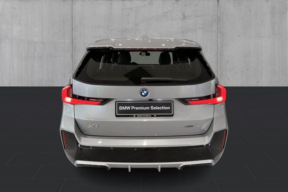 BMW iX1 eDrive20 M-Sport 5d