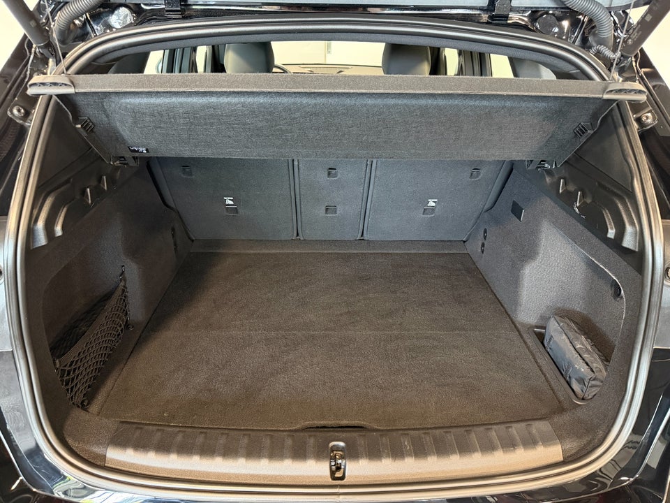 BMW iX1 xDrive30 X-Line 5d