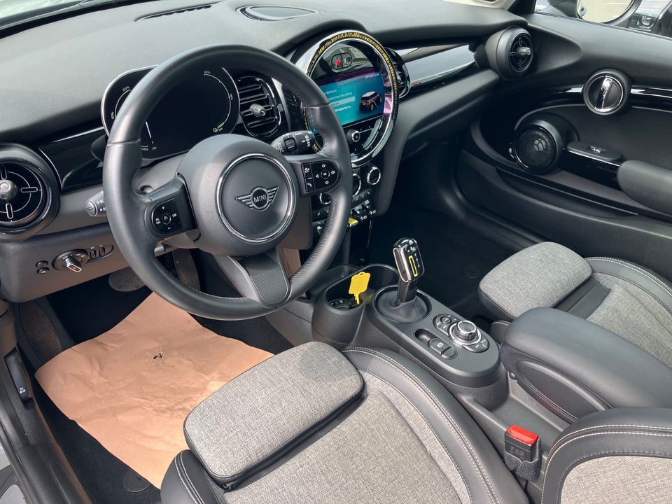 MINI Cooper SE Edition Premium Plus 3d