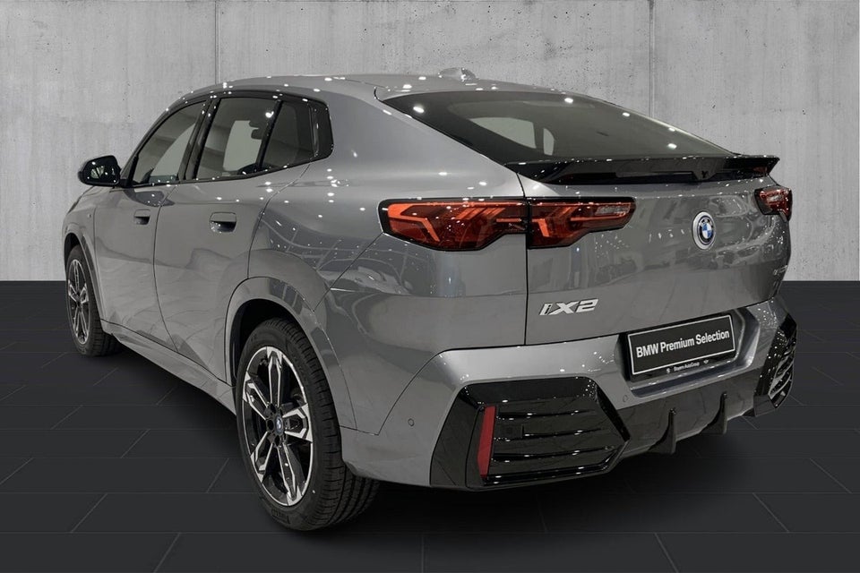 BMW iX2 eDrive20 M-Sport 5d