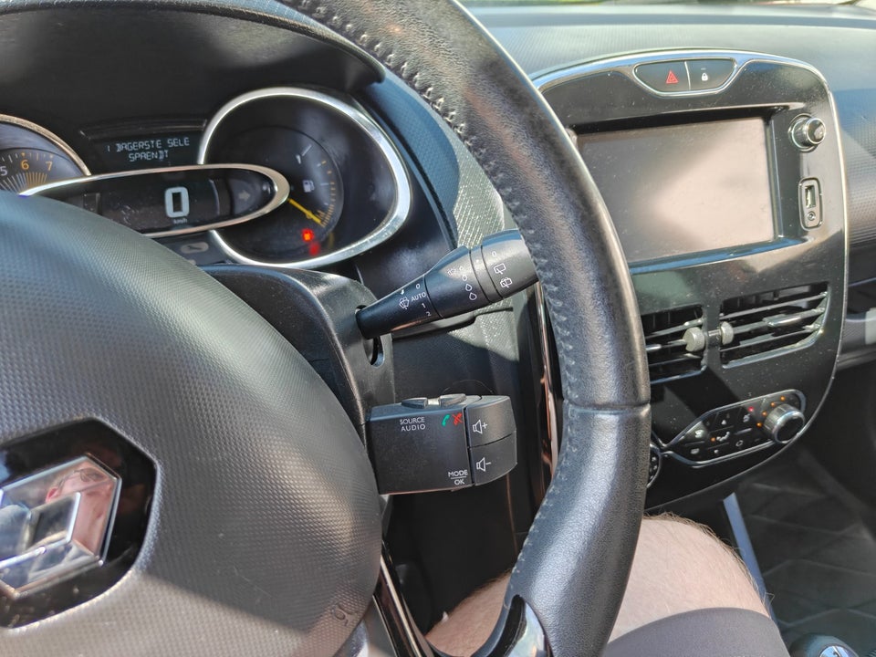 Renault Clio IV 0,9 TCe 90 Formula Edition Sport Tourer 5d