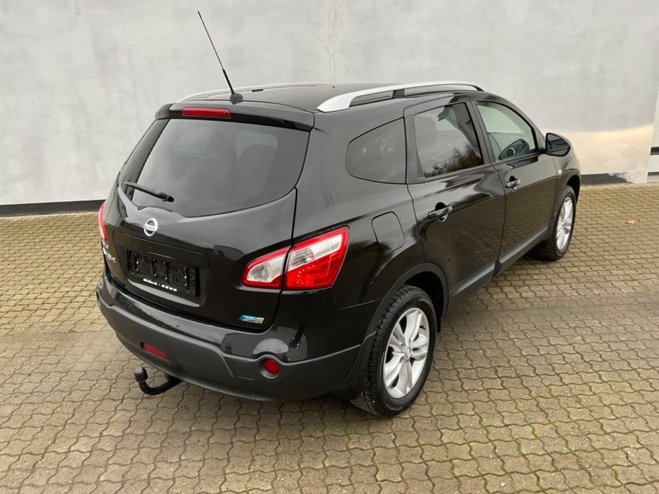 Nissan Qashqai+2 1,6 dCi Tekna 5d