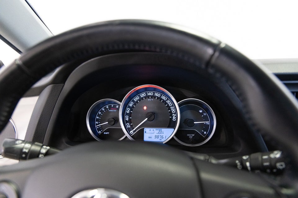 Toyota Auris 1,6 T1+ 5d