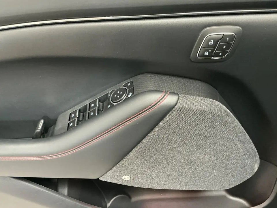 Ford Mustang Mach-E 98 First Edition Extended Range AWD 5d