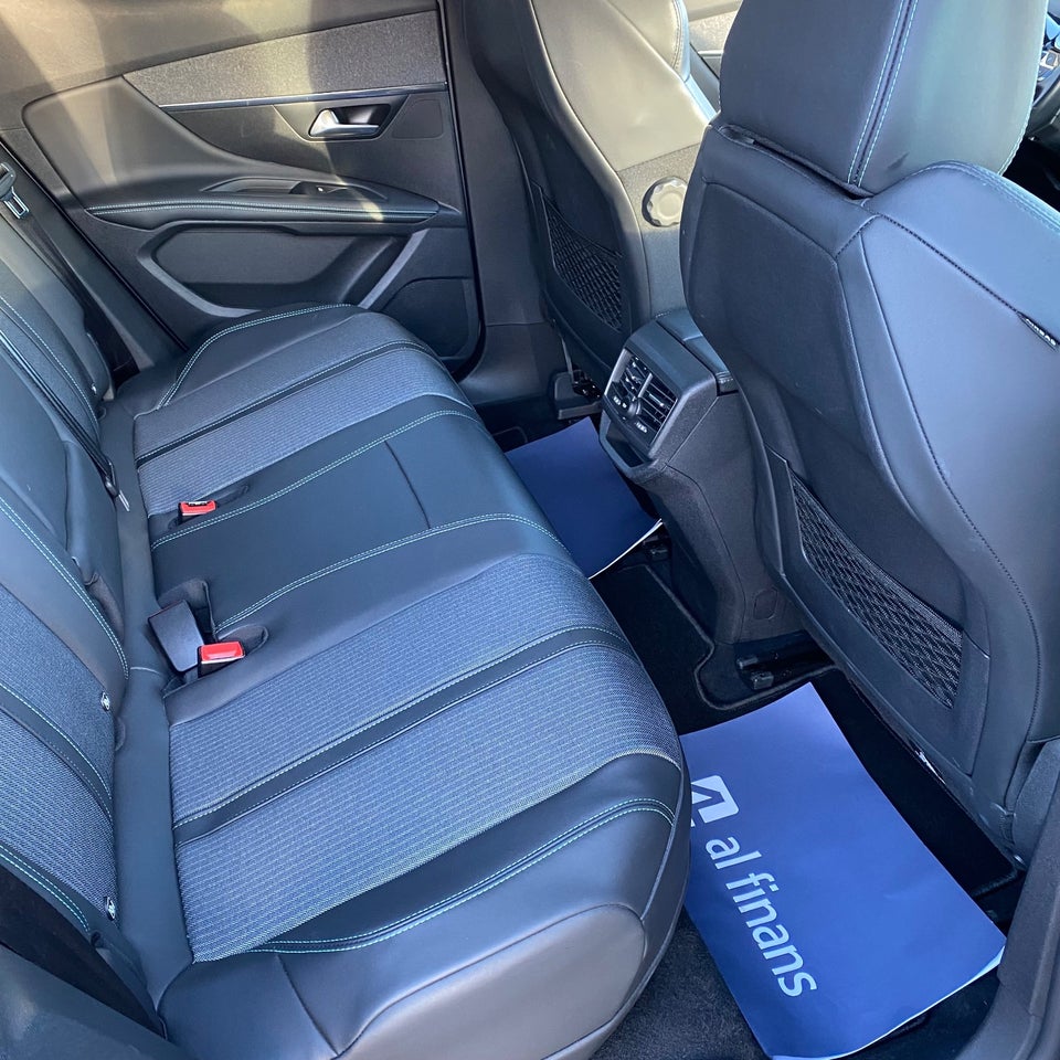 Peugeot 3008 1,6 Hybrid Allure Pack EAT8 5d