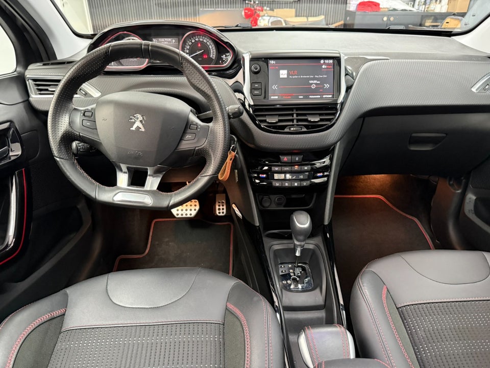 Peugeot 2008 1,5 BlueHDi 120 GT Line Sky EAT6 5d