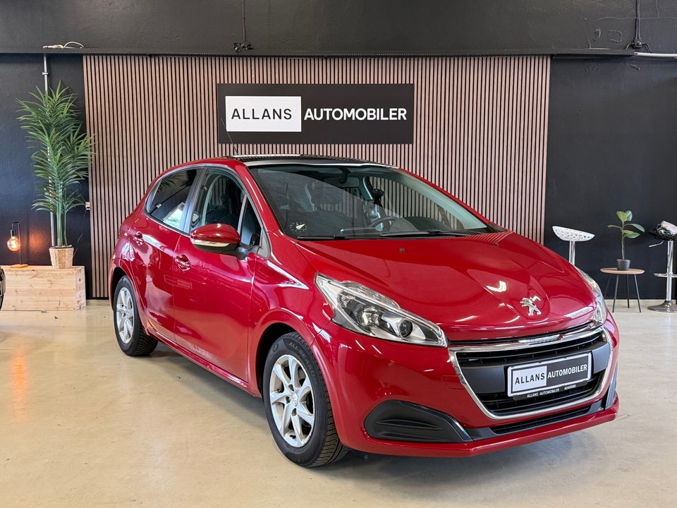 Peugeot 208 1,2 VTi 82 Allure Sky 5d