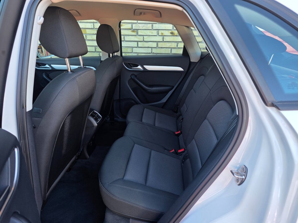Audi Q3 2,0 TDi 150 Limited Edition 5d