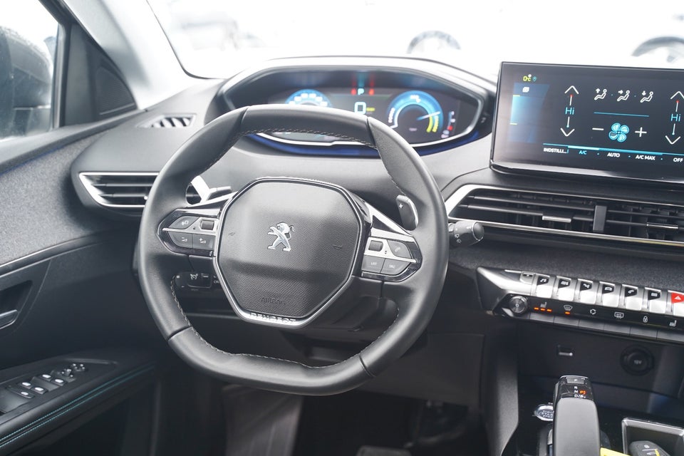 Peugeot 3008 1,6 Hybrid Allure Pack EAT8 5d