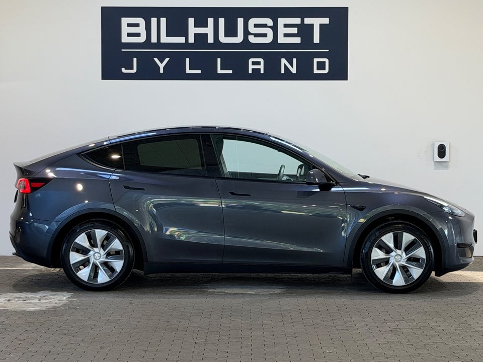 Tesla Model Y RWD 5d