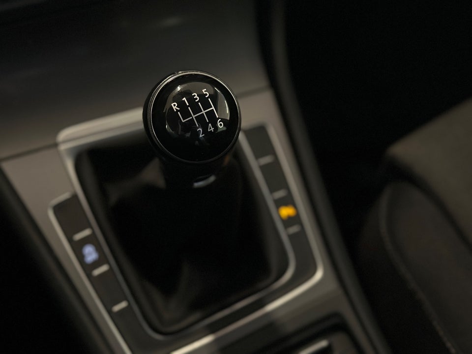 VW Golf VII 1,6 TDi 110 Style BM 5d