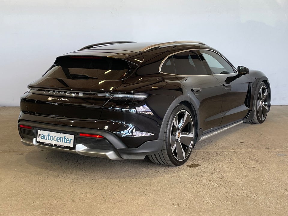 Porsche Taycan Turbo Performance+ Cross Turismo 5d