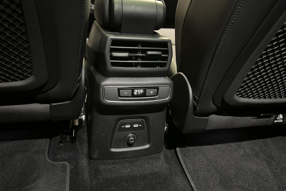 Audi Q4 e-tron 40 Attitude S-line 5d