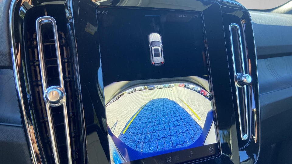 Volvo EX40 Twin Performance Plus 5d