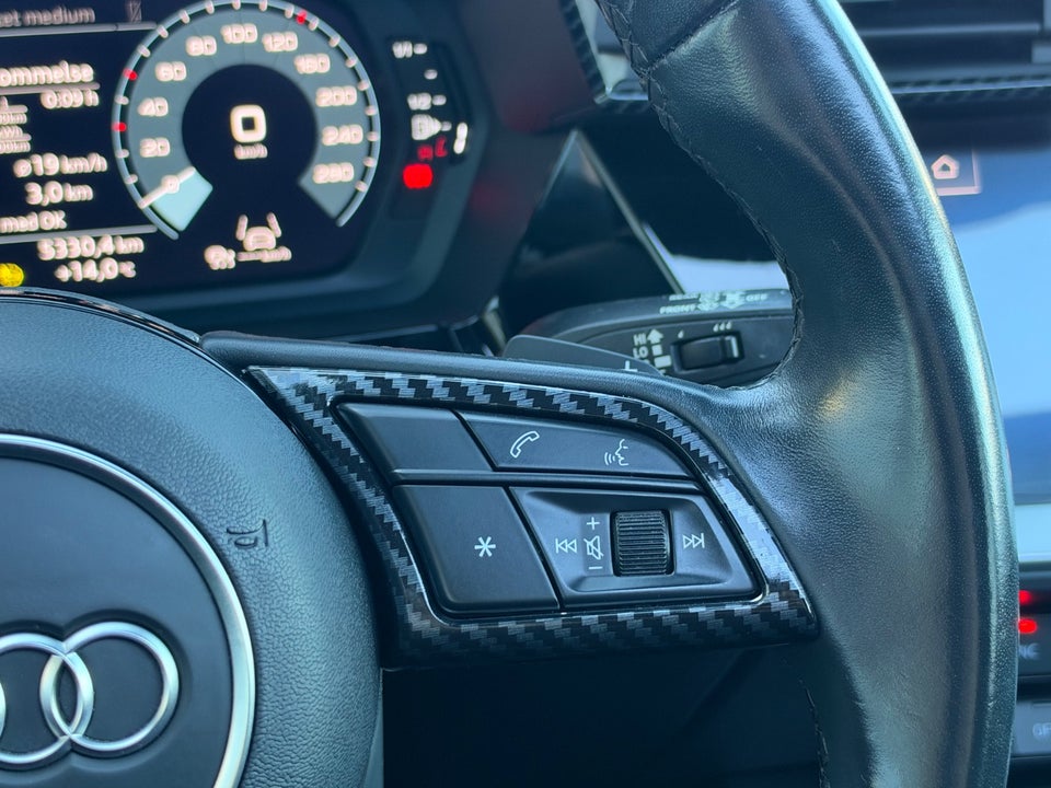 Audi A3 40 TFSi e Prestige Sportback S-tr. 5d