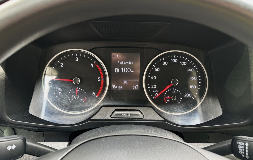 VW Crafter 35 2,0 TDi 177 Kassevogn L4H3
