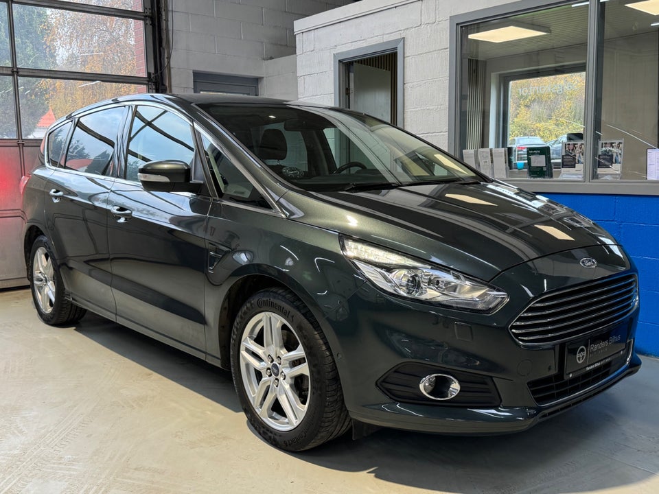 Ford S-MAX 1,5 SCTi 160 Titanium 5d