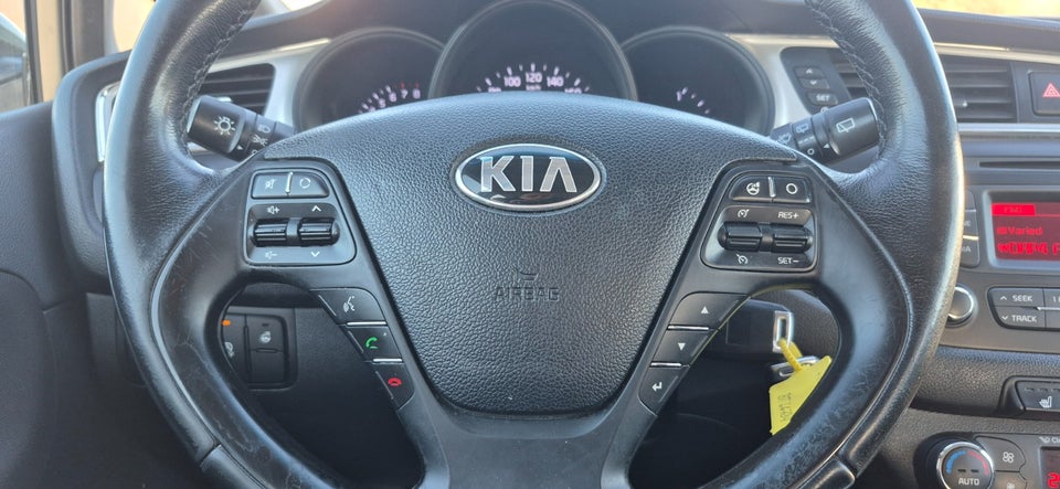 Kia Ceed 1,0 T-GDi Premium SW 5d