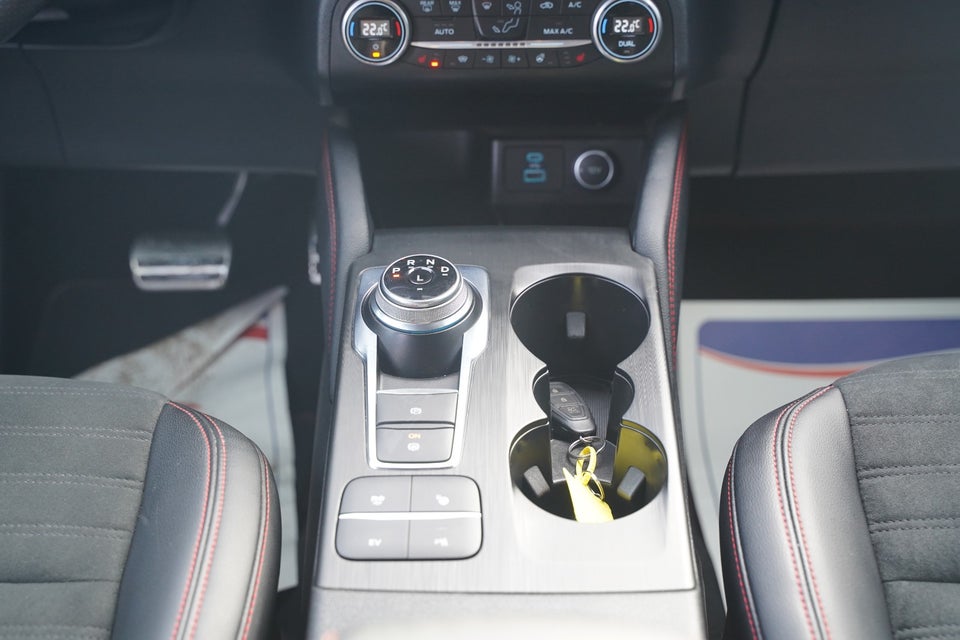 Ford Kuga 2,5 PHEV ST-Line X CVT 5d