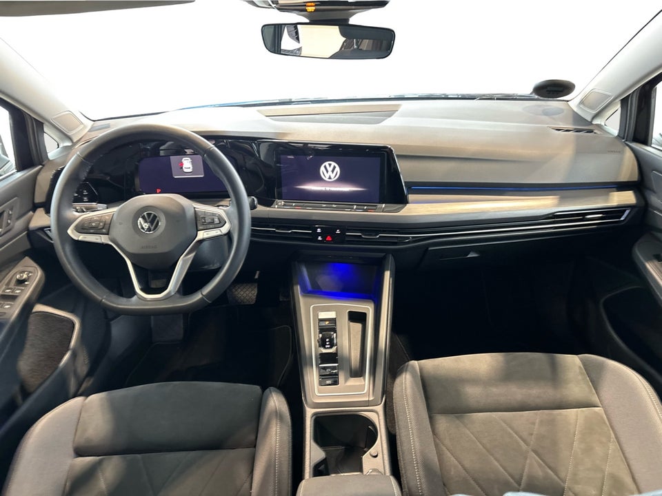 VW Golf VIII 1,5 eTSi 150 Style DSG 5d