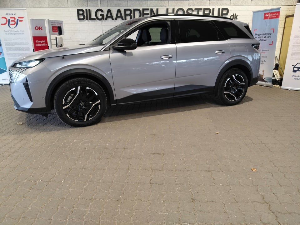 Peugeot e-5008 77 Allure 7prs 5d