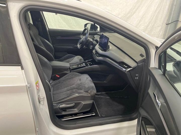 Skoda Enyaq 80x iV Sportline 5d
