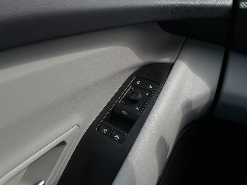 Ford Explorer 84 Premium Extended Range AWD 5d