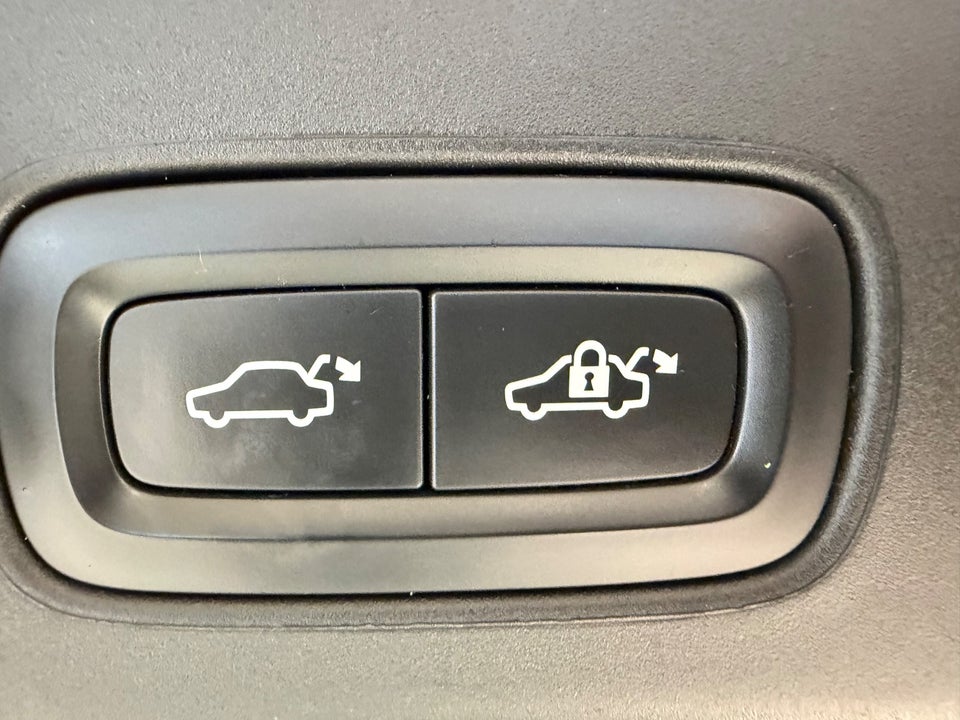 Volvo V90 2,0 D4 190 Momentum aut. 5d