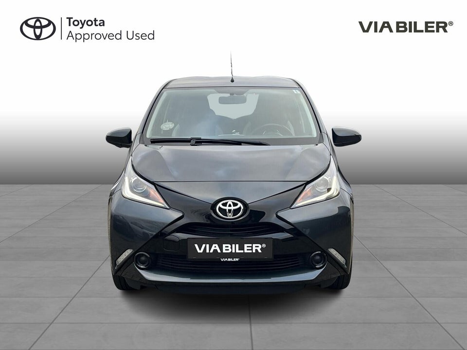 Toyota Aygo 1,0 VVT-i x-play x-shift 5d