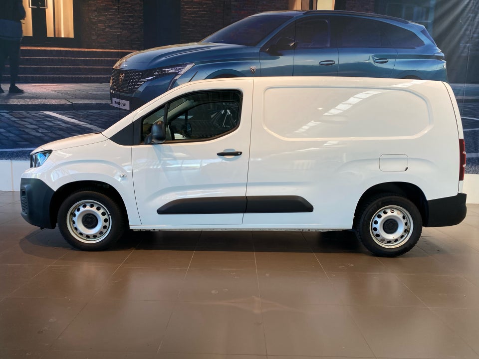 Peugeot Partner 1,5 BlueHDi 130 L2V2 Plus EAT8 Van