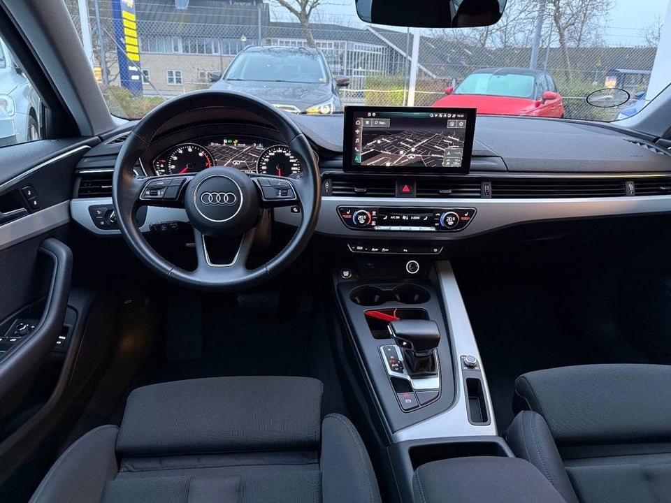 Audi A4 40 TFSi Advanced Prestige Tour plus S-tr. 4d