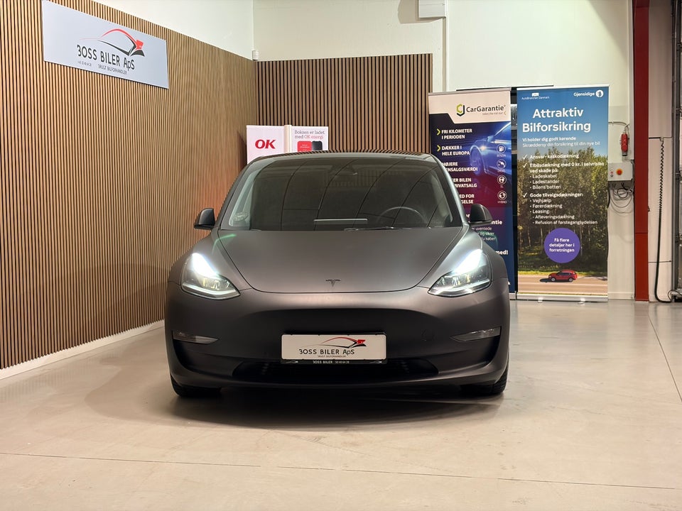 Tesla Model 3 Long Range AWD 4d