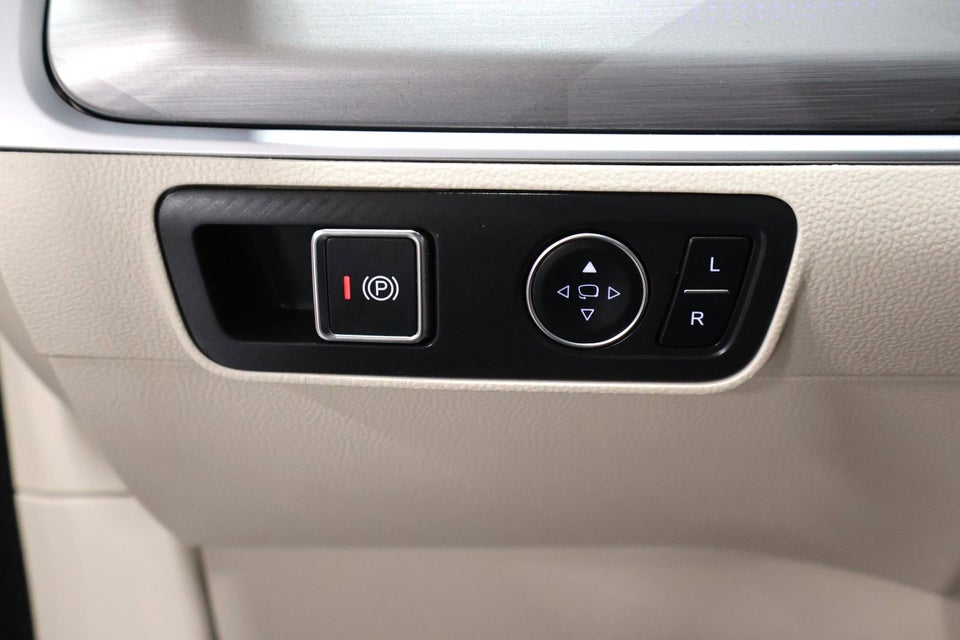 Aiways U6 Premium 5d