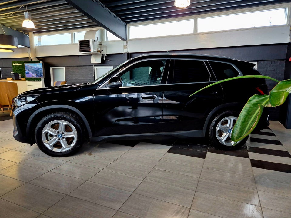 BMW iX1 xDrive30 Fully Charged 5d