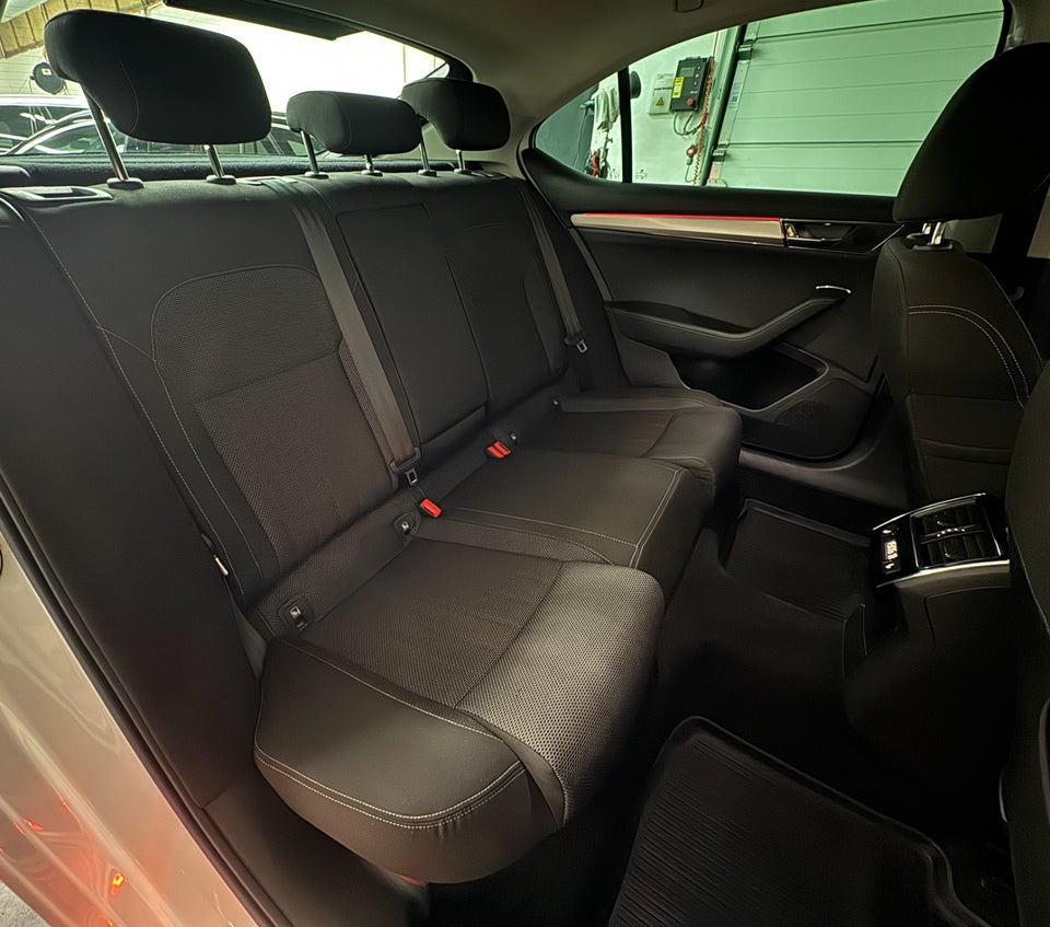 Skoda Superb 1,4 TSi iV DSG 5d