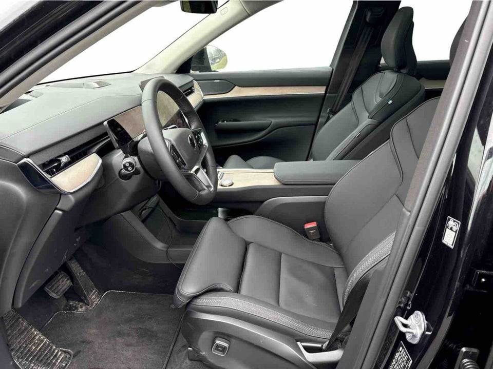 Volvo EX90 Plus 7prs 5d