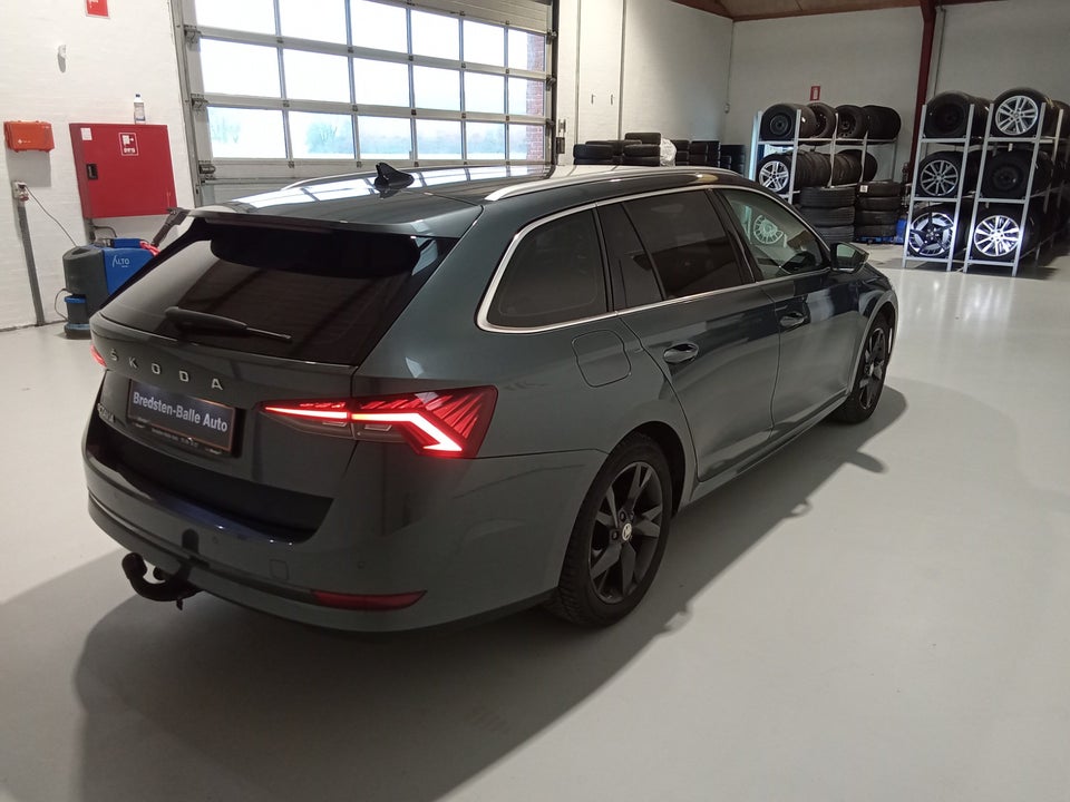 Skoda Octavia 2,0 TDi 150 Business Executive Combi DSG 5d