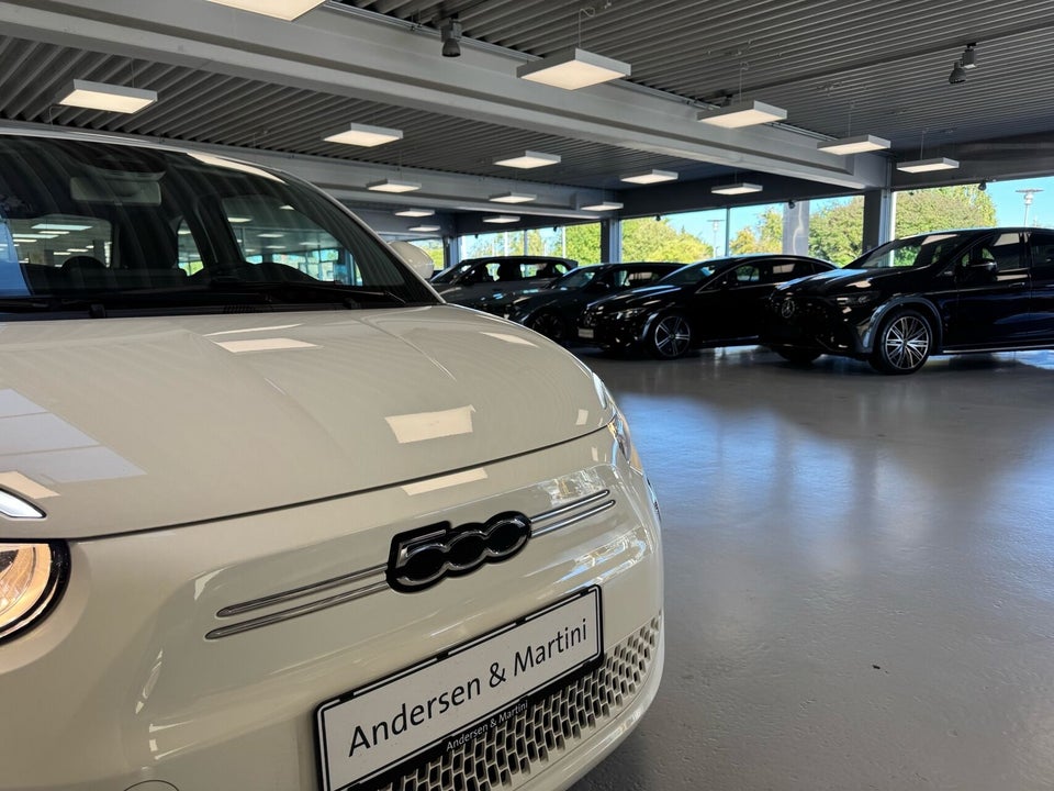 Fiat 500e 42 Icon 3d