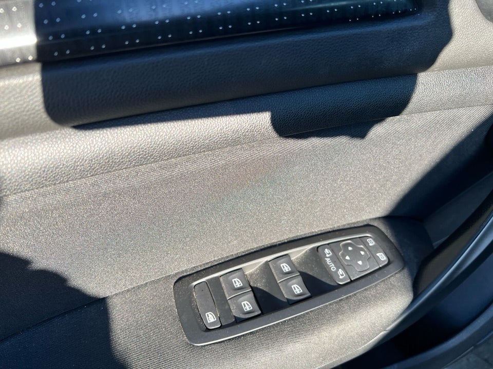 Renault Megane IV 1,2 TCe 100 Zen 5d