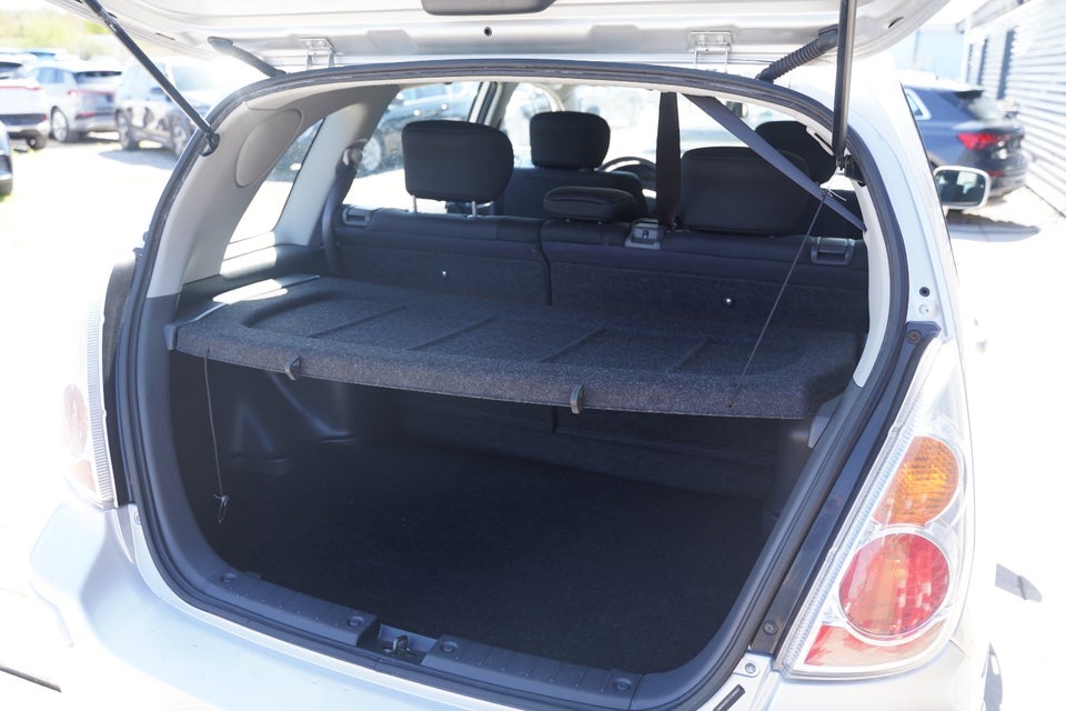 Suzuki Liana 1,6  5d