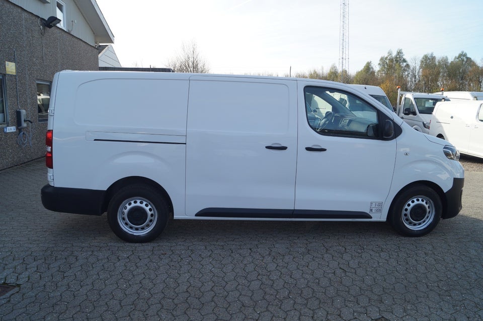 Toyota ProAce 2,0 D 120 Long Comfort 5d