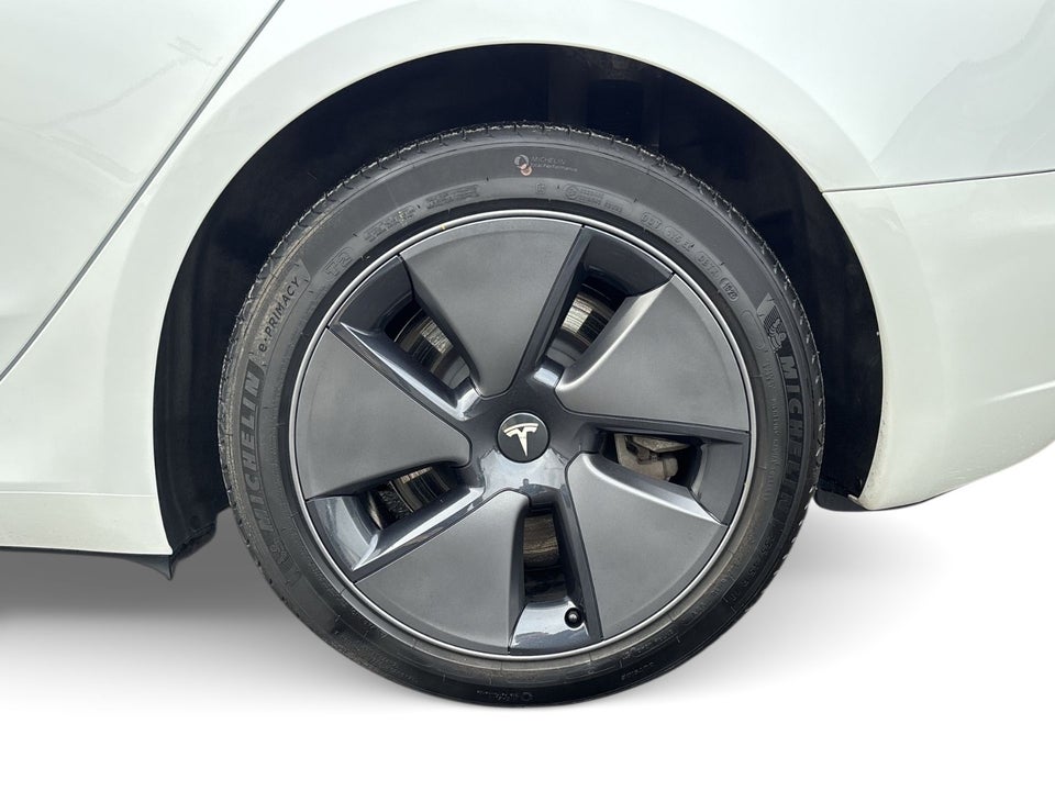 Tesla Model 3 RWD 4d