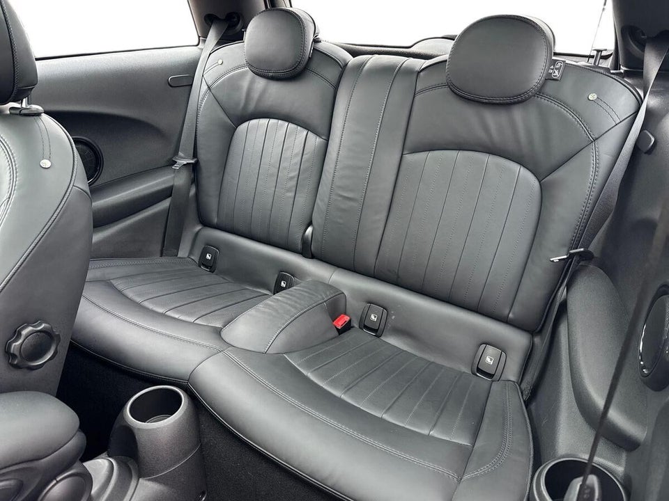 MINI Cooper SE Trim XL 3d