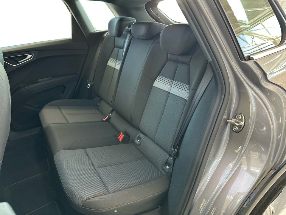 Audi Q4 e-tron 40 Attitude 5d