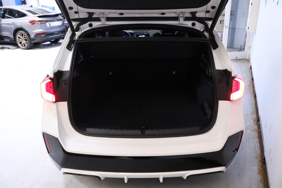 BMW iX1 eDrive20 M-Sport 5d