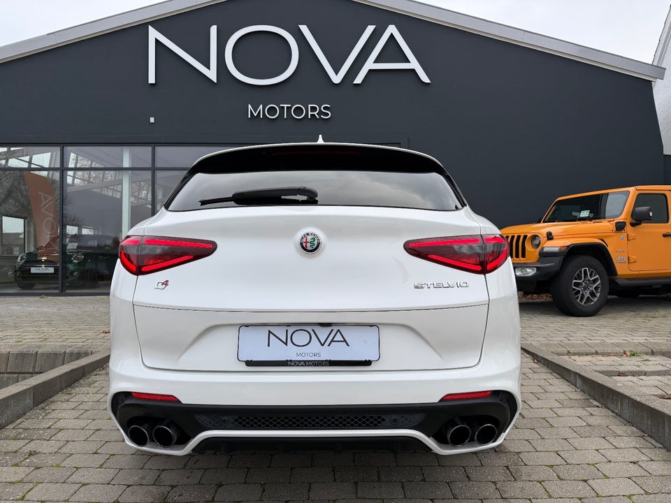 Alfa Romeo Stelvio 2,9 V6 Quadrifoglio aut. Q4 5d