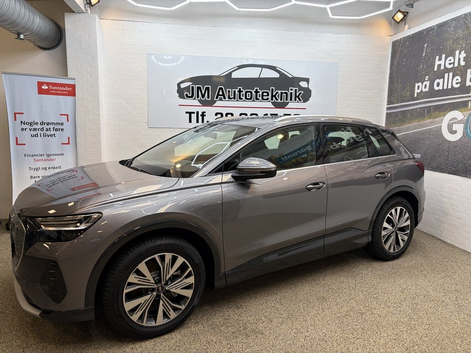 Audi Q4 e-tron 45 Progress quattro 5d